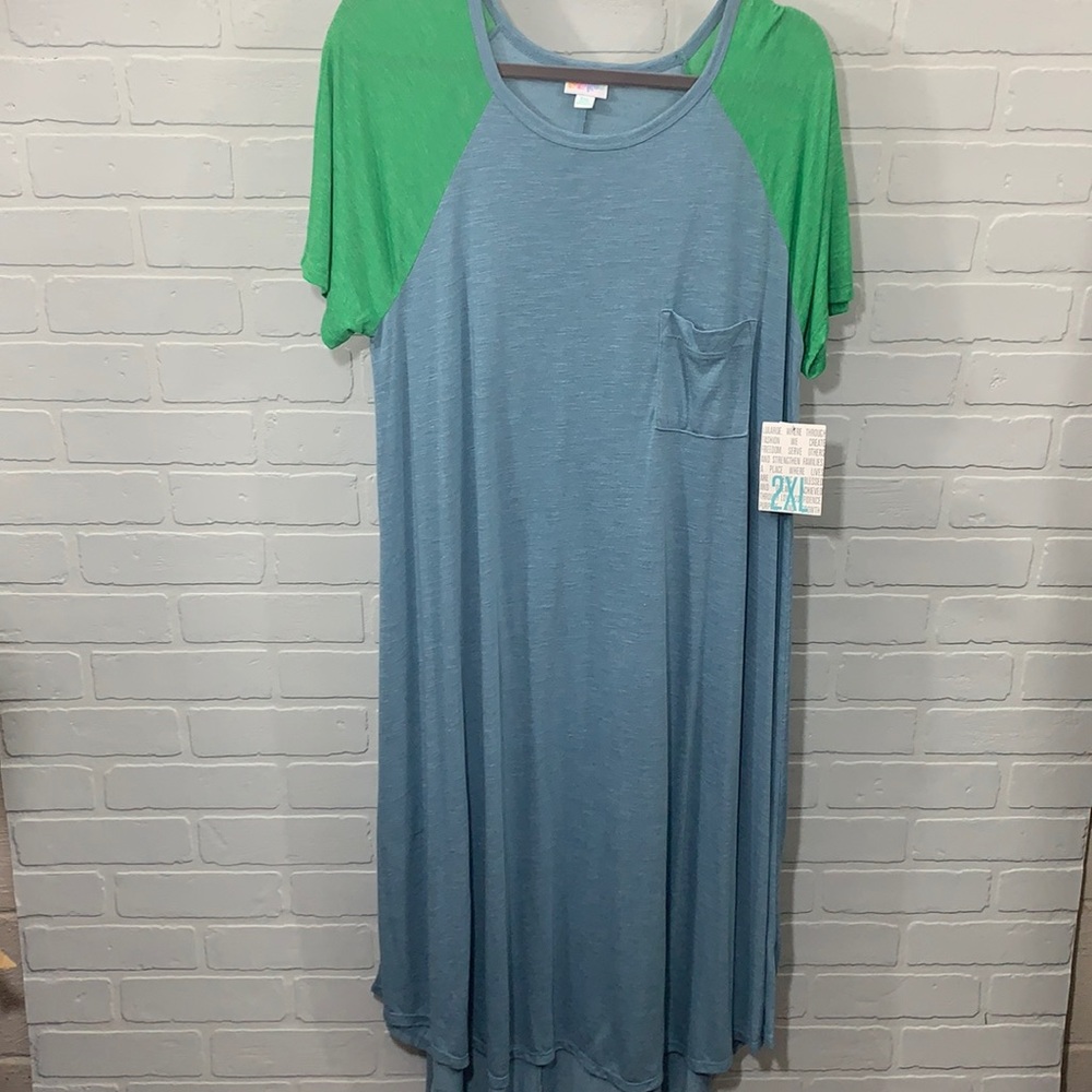 LuLaRoe NWT high low Carly dress - size 2XL